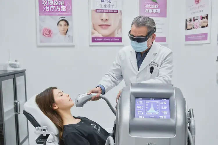 湖南長沙玫瑰痤瘡調理哪家醫(yī)院劃算(圖3)