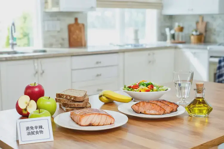 老年人全身出現(xiàn)濕疹可以徹底自愈嗎(圖1)