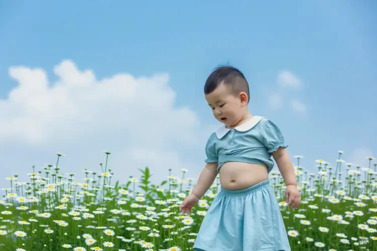 小孩肚子上偶爾長(zhǎng)濕疹怎么算是痊愈(圖1)