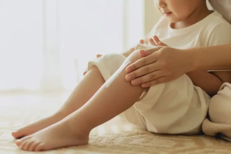 小孩小腿容易長濕疹能夠徹底治愈嗎(圖4)