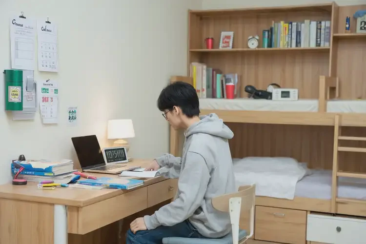 大學(xué)生屁股上出濕疹能夠徹底治愈嗎(圖2)