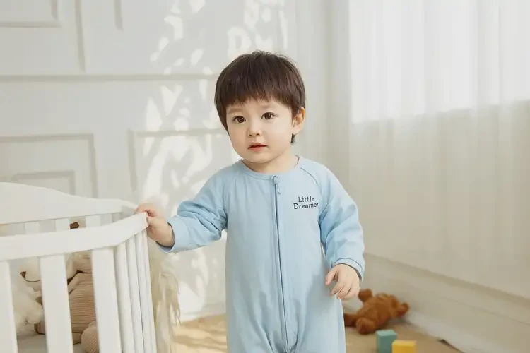 兒童全身出濕疹不管它會(huì)自己痊愈嗎(圖1)