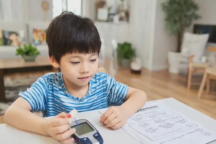 小孩餐后血糖9點(diǎn)8是怎么回事(圖1)