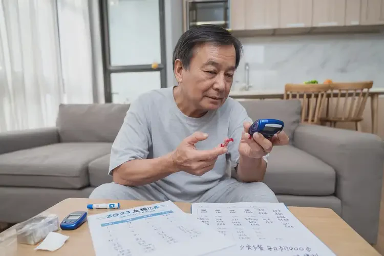 男性睡前血糖5點(diǎn)7是糖尿病嗎(圖2)