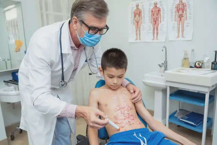 小學(xué)生肚子上經(jīng)常起濕疹不管它會(huì)自己痊愈嗎(圖3)