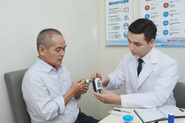 成年人中午血糖11點(diǎn)2是糖尿病嗎(圖2)