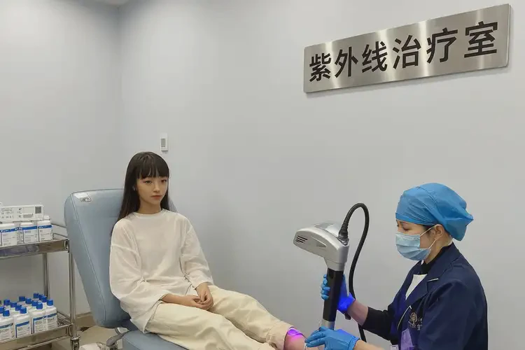 女人小腿上出濕疹能夠徹底治愈嗎(圖2)