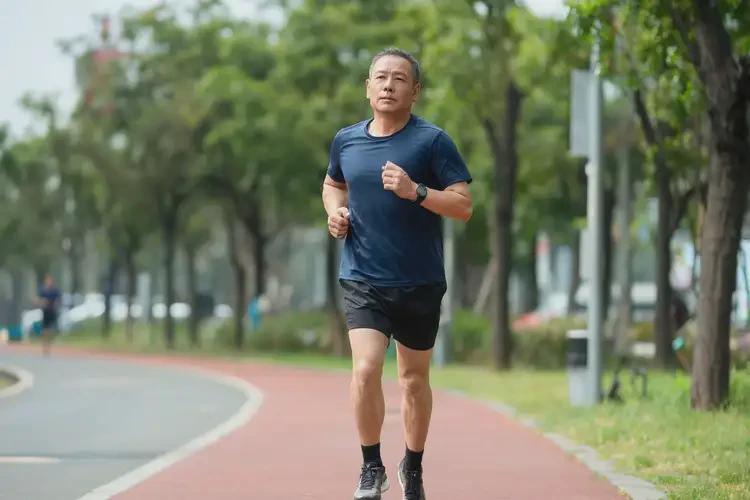 中年人晚餐血糖18點(diǎn)2是糖尿病嗎(圖2)