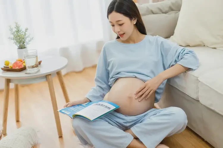 孕婦屁股上容易起濕疹不管它會(huì)自己好嗎(圖2)