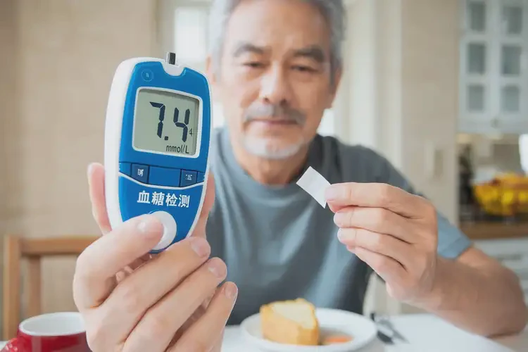 中年人早餐血糖7點(diǎn)4是糖尿病嗎(圖4)