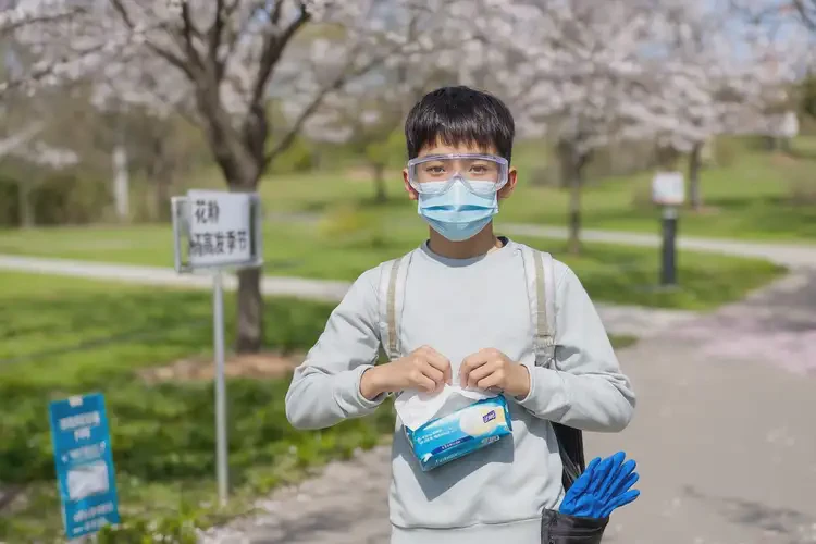 青少年手臂上經(jīng)常長(zhǎng)濕疹不管它會(huì)自己好嗎(圖1)