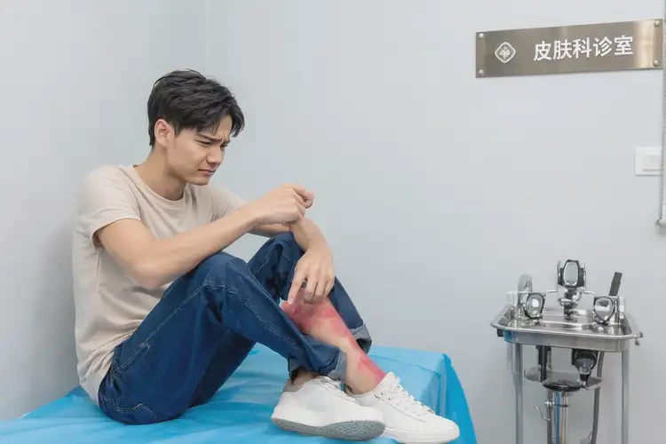 男生小腿容易長(zhǎng)濕疹不管它會(huì)自己好嗎(圖3)