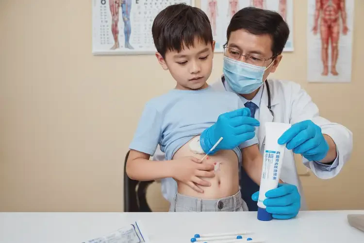 小孩肚子偶爾長濕疹不管它會自己好嗎(圖3)