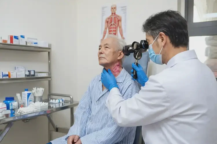 高齡老人脖子有濕疹能不能徹底自愈(圖1)