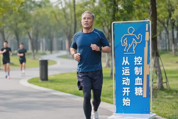 女人早餐血糖16點(diǎn)7是糖尿病嗎(圖2)