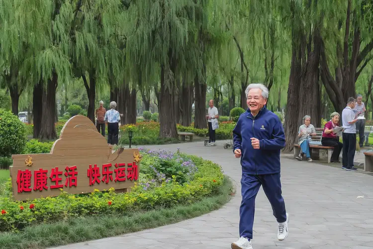 老年人中餐血糖16點(diǎn)3意味著什么(圖2)