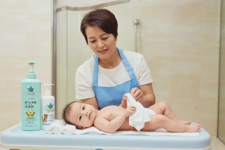 嬰幼兒屁股經(jīng)常長(zhǎng)濕疹不管它會(huì)自己好嗎(圖3)