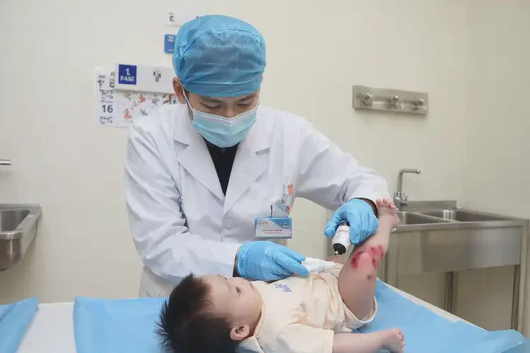 嬰幼兒大腿上出現(xiàn)濕疹不管它會自己自愈嗎(圖3)