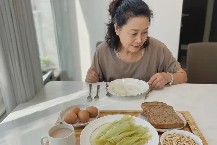 更年期女性糖尿病早上可以吃秧白叶吗(图4)