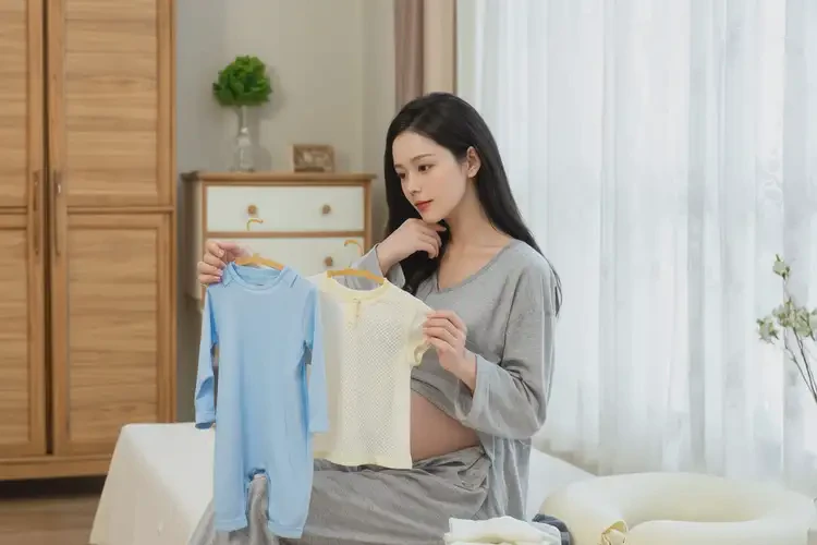 哺乳期媽媽小腿偶爾起濕疹不管它會自己好嗎(圖2)