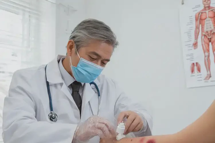 男人手臂上長濕疹能不能徹底自愈(圖3)