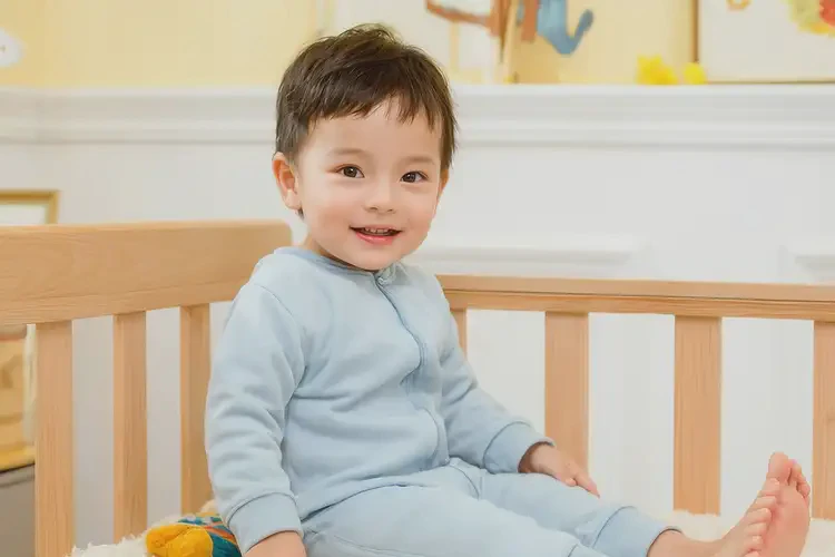 孩子腳上經(jīng)常長(zhǎng)濕疹能夠徹底治愈嗎(圖1)