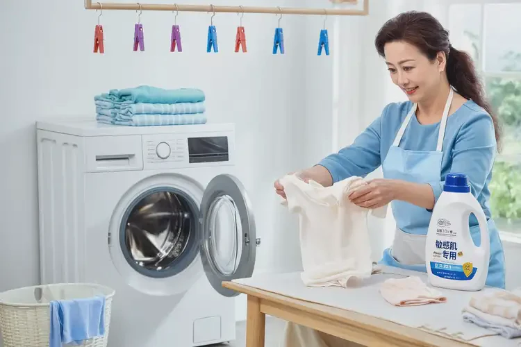 小學(xué)生肚子上偶爾長濕疹不管它會自己自愈嗎(圖2)