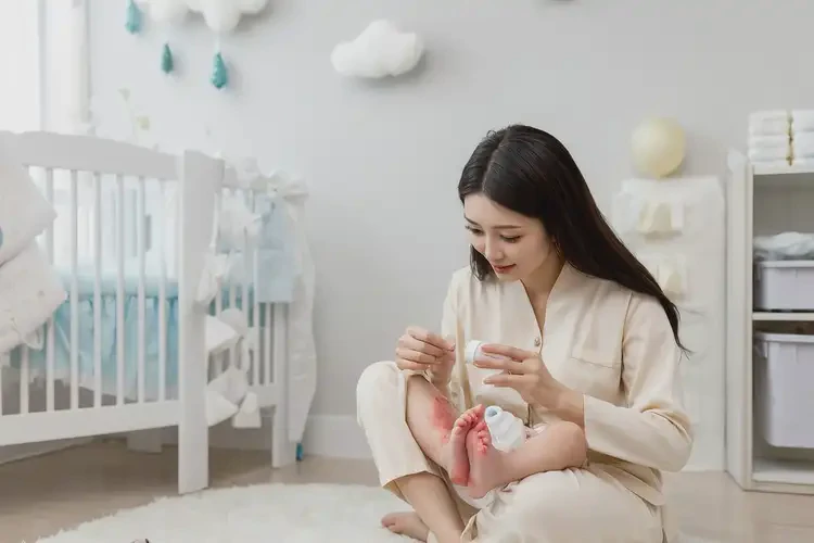 嬰兒腳上偶爾起濕疹可不可以徹底自愈(圖3)