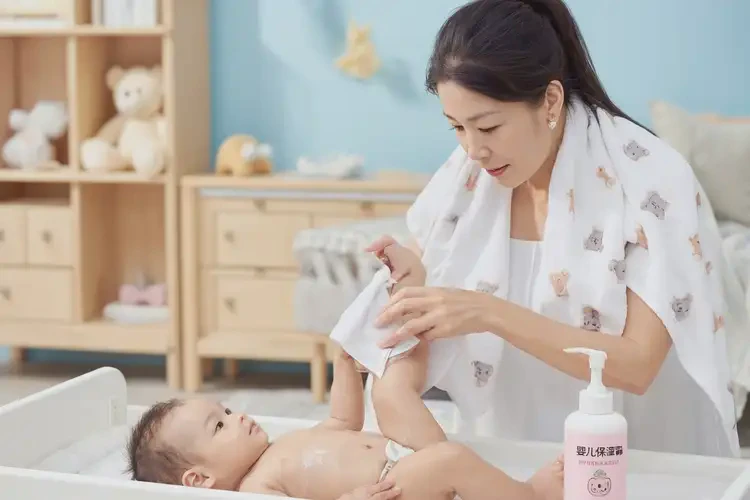 嬰幼兒大腿上經(jīng)常長(zhǎng)濕疹不管它會(huì)自己好嗎(圖3)