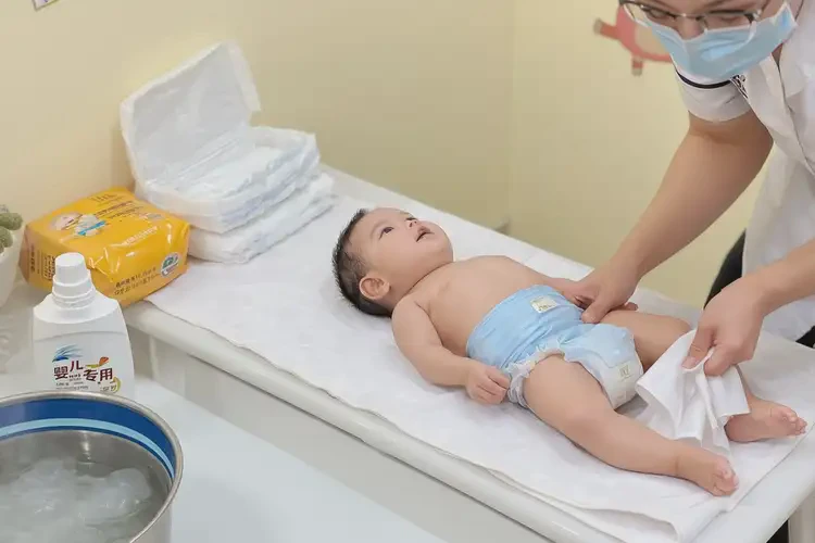 幼兒屁股上容易起濕疹能靠自己自愈嗎(圖3)