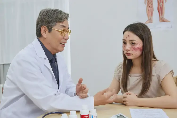 女性面部出現(xiàn)濕疹可不可以徹底自愈(圖3)