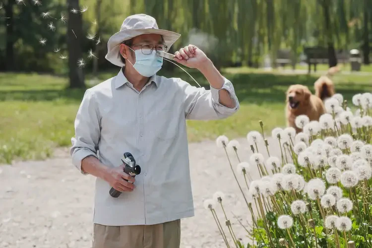 男生肚子上容易長濕疹不管它會自己好嗎(圖1)