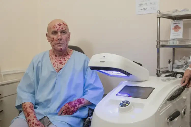 男生肚子有湿疹不管它会自己痊愈吗(图1)