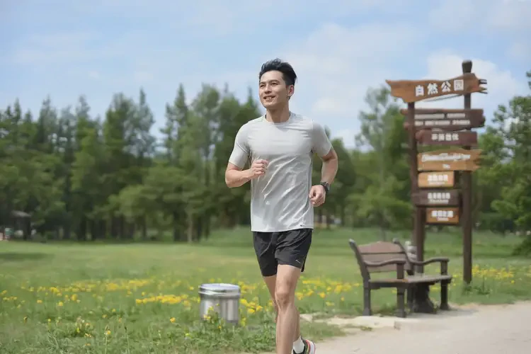 男人肚子偶爾起濕疹能夠徹底治愈嗎(圖1)