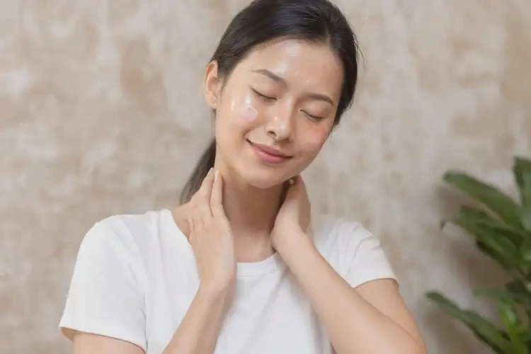 女性脖子上长湿疹不管它会自己痊愈吗(图2)