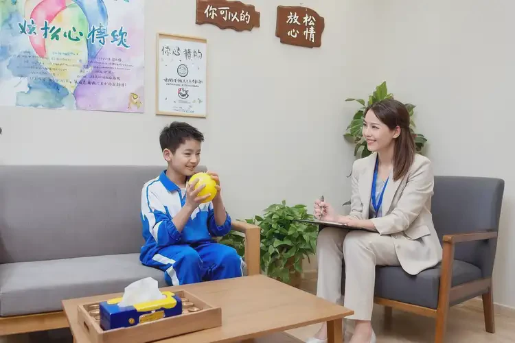 中學(xué)生四肢經(jīng)常長濕疹可以徹底自愈嗎(圖1)