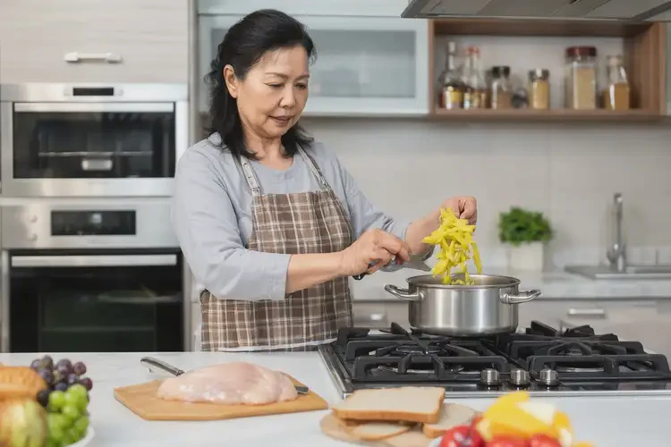 更年期女性糖尿病中午能吃金铃子吗(图1)