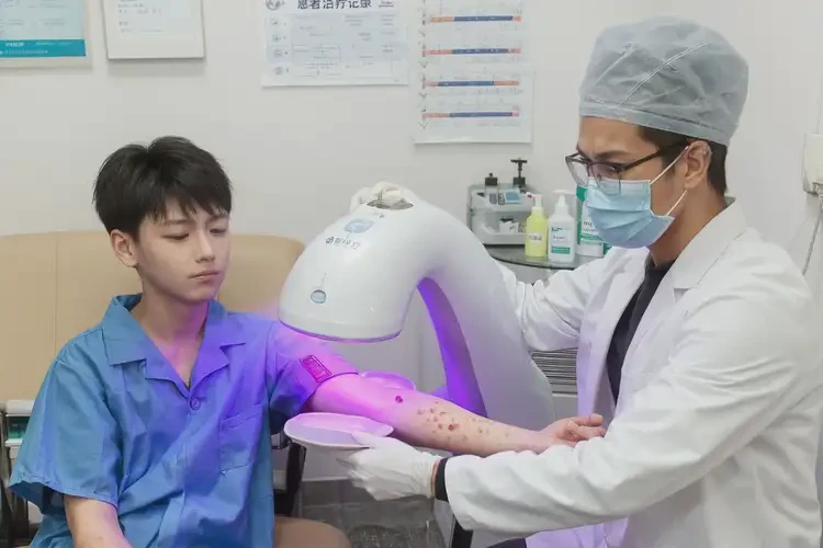 青少年臉上長濕疹能徹底自愈嗎(圖2)