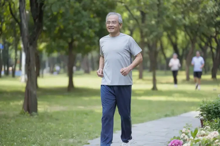 中老年人中午血糖7點0是糖尿病嗎(圖2)