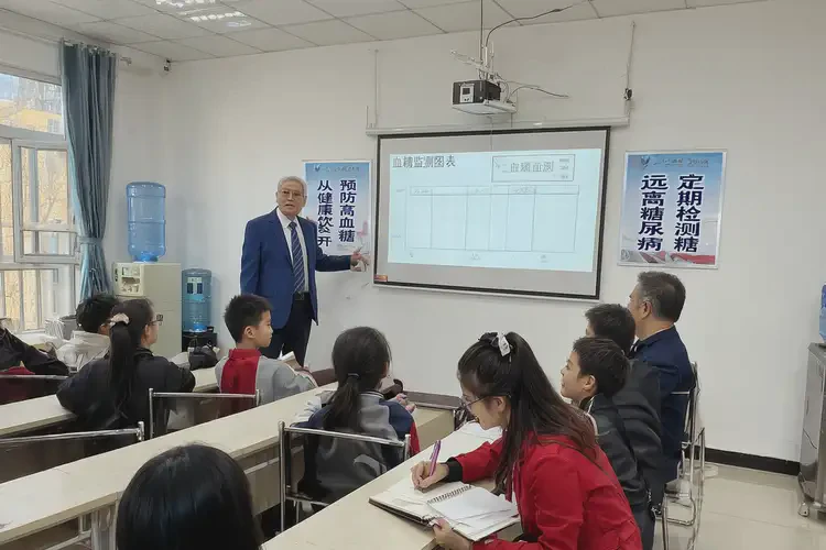 青少年早餐血糖26(图1)