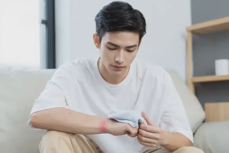 大學(xué)生肚子偶爾長濕疹能不能徹底自愈(圖3)