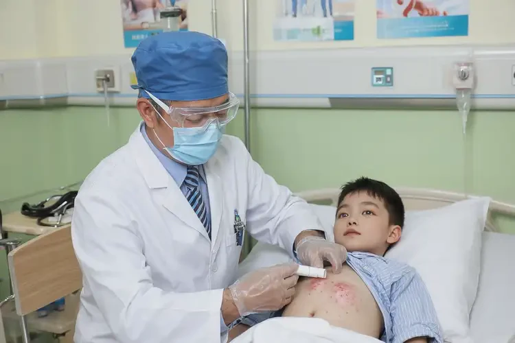 少兒肚子經(jīng)常起濕疹能徹底自愈嗎(圖3)