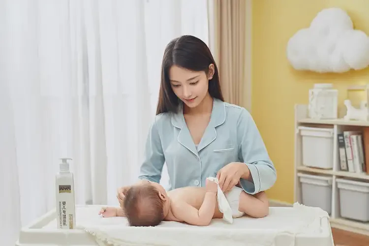 少兒屁股上有濕疹不管它會(huì)自己自愈嗎(圖3)