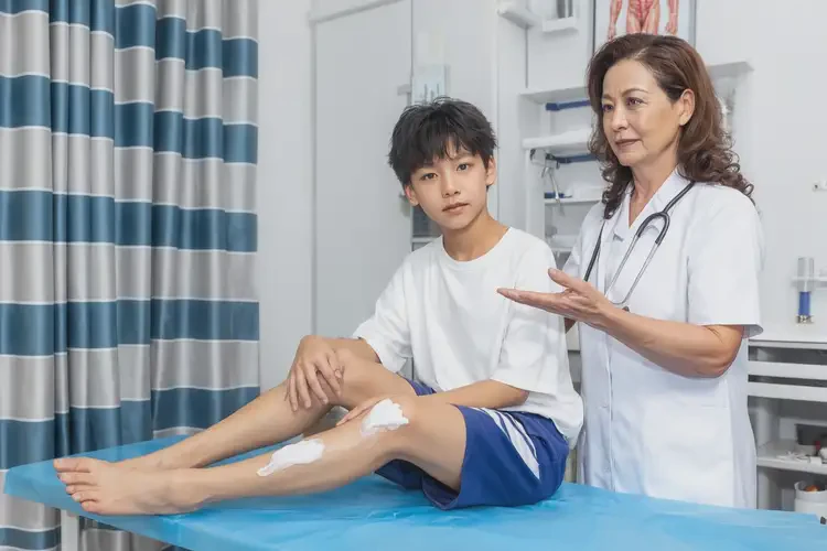 青少年小腿有濕疹不管它會自己自愈嗎(圖2)