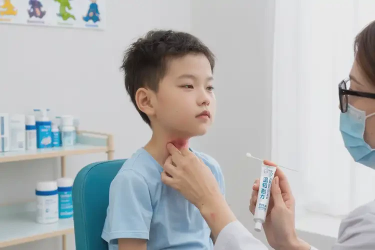 儿童脖子偶尔起湿疹不管它会自己自愈吗(图3)