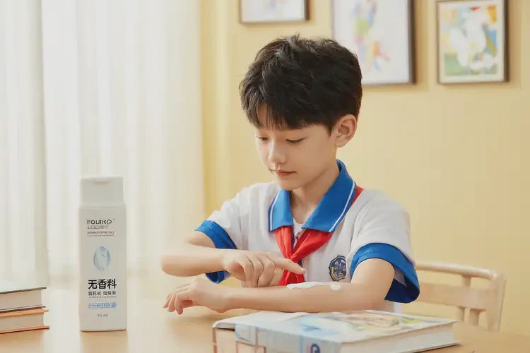 小學(xué)生脖子上長(zhǎng)濕疹不管它會(huì)自己自愈嗎(圖2)