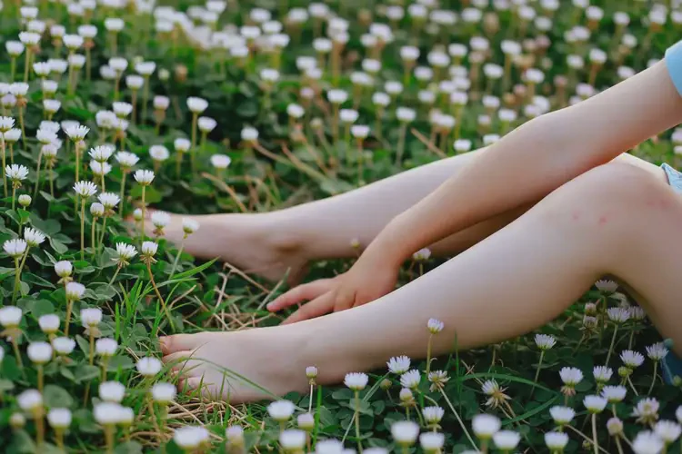 孩子四肢出现湿疹能彻底自愈吗(图1)