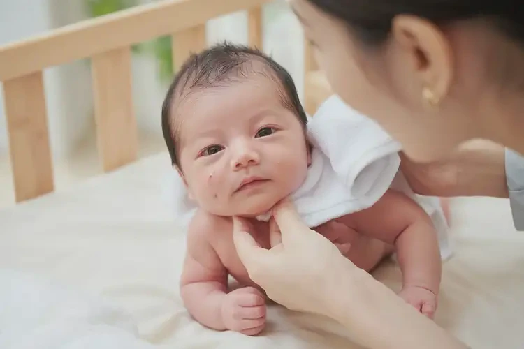 新生兒脖子上容易起濕疹可不可以徹底自愈(圖4)