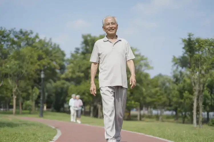 老年人中午血糖15(圖1)