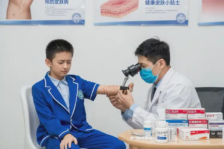 中學(xué)生屁股上出濕疹不管它會(huì)自己自愈嗎(圖3)